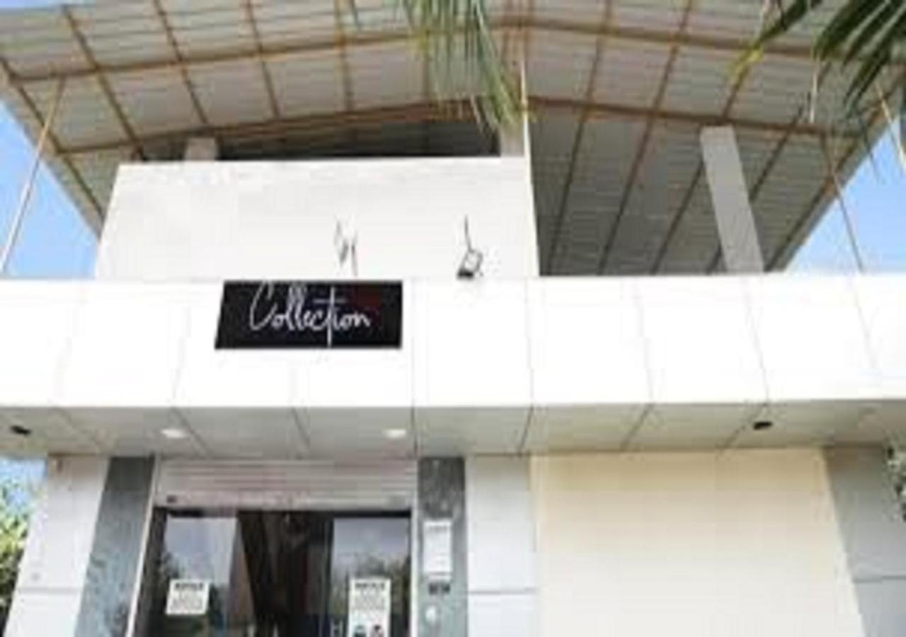 Hotel Metro Palace Resort Karjat Exteriör bild